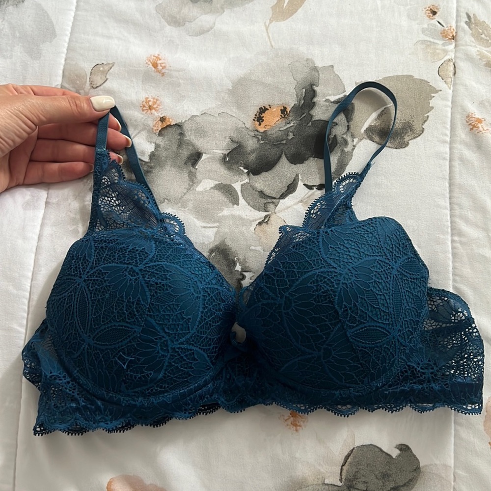 Etam dentelle bra , 34B